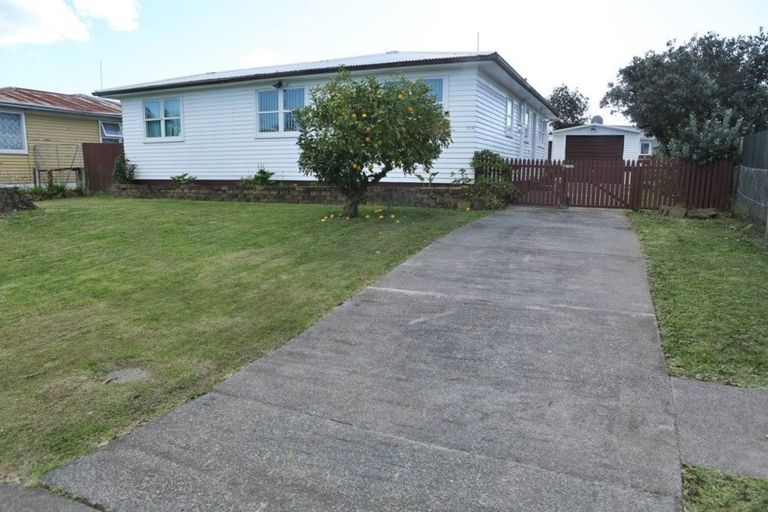 Photo of property in 6 Bettina Place, Manurewa, Auckland, 2102