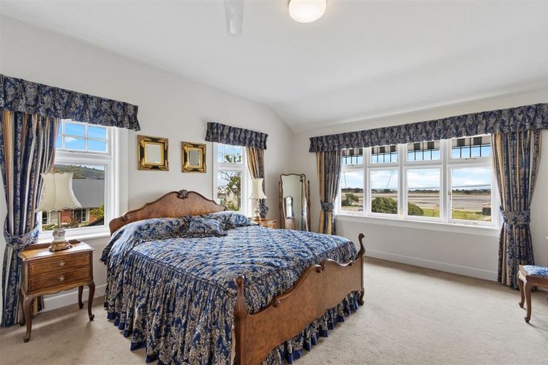 Photo of property in 22 Main Road, Mount Pleasant, Christchurch, 8081