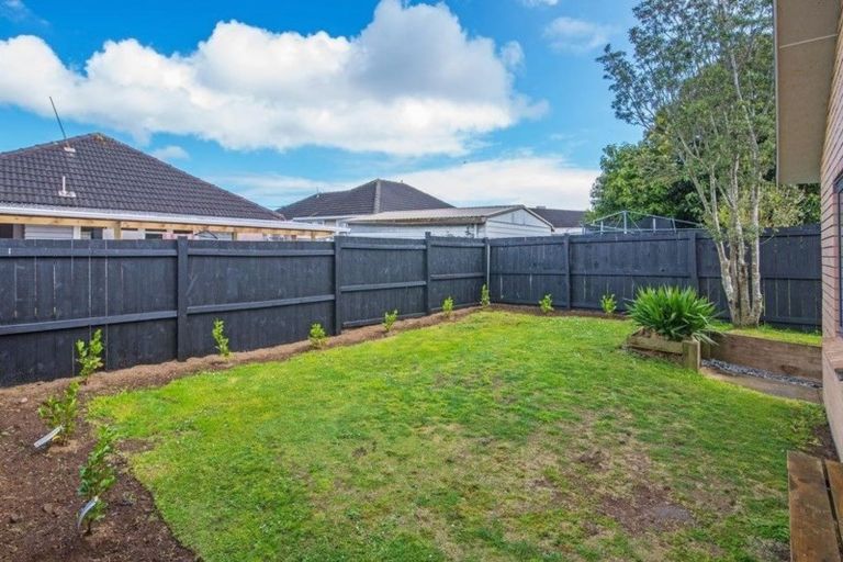 Photo of property in 60a Arimu Road, Papakura, 2110