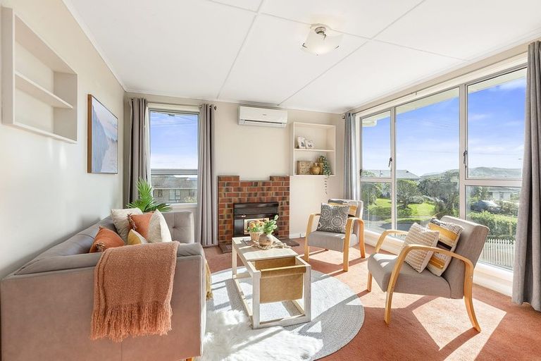 Photo of property in 97 Matatiro Street, Titahi Bay, Porirua, 5022