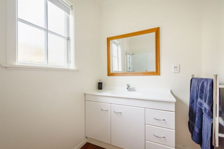 Photo of property in 1 Ruru Street, Waikanae, 5036