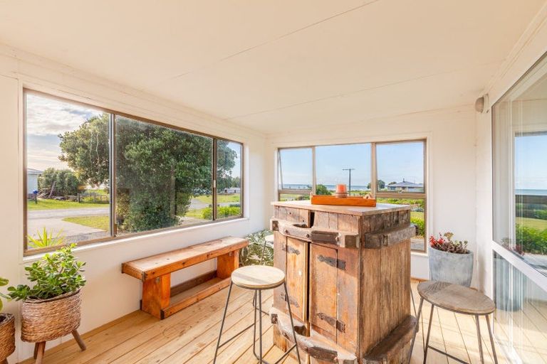 Photo of property in 46 Beach Road, Porangahau, 4293
