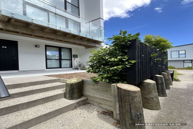 Photo of property in 39 Hinonga Loop, Silverdale, 0932