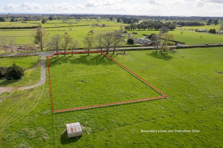 Photo of property in 374 Victoria Road, Pukemoremore, 3493