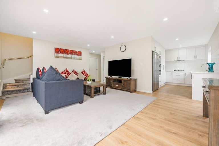 Photo of property in 538d Swanson Road, Ranui, Auckland, 0612