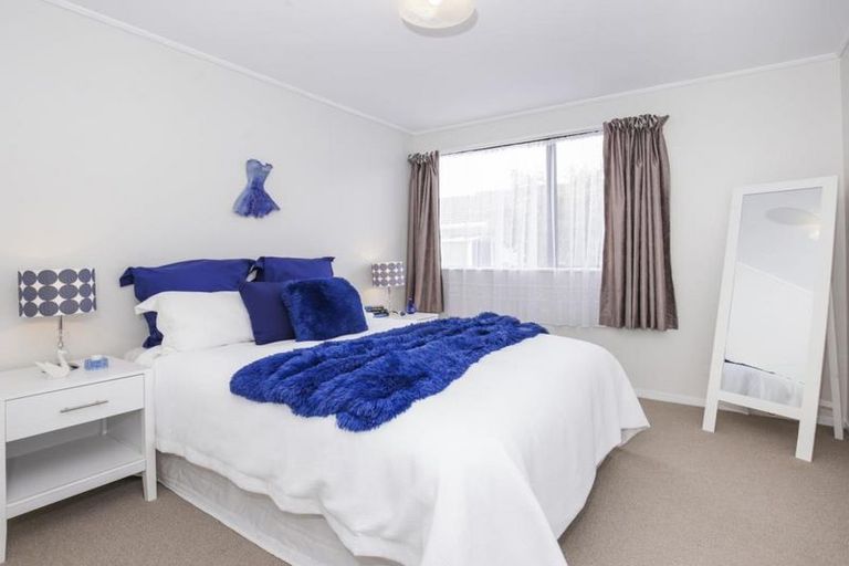 Photo of property in 166 Solar Road, Glen Eden, Auckland, 0602