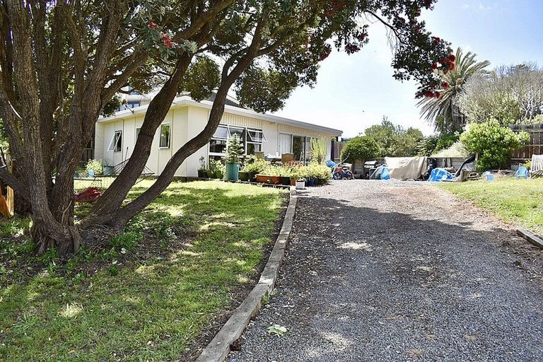 Photo of property in 56 Rodney Avenue, Te Horo Beach, Otaki, 5581