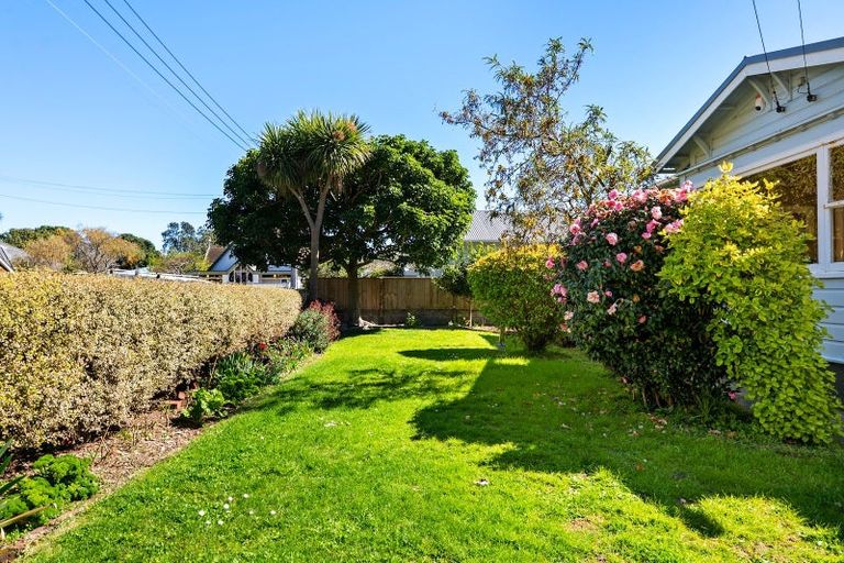 Photo of property in 10 Ngaio Street, Eastbourne, Lower Hutt, 5013