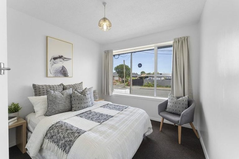 Photo of property in 14 Greenhurst Street, Sockburn, Christchurch, 8042
