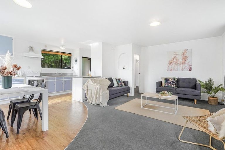 Photo of property in 1 Oak Avenue, Nawton, Hamilton, 3200