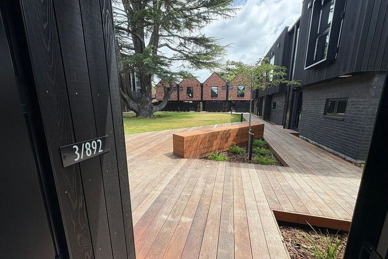 Photo of property in 3/892 Colombo Street, Christchurch Central, Christchurch, 8013