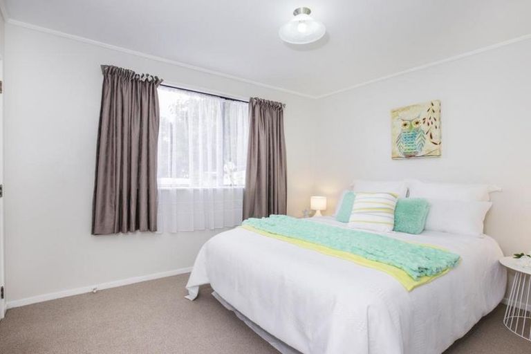 Photo of property in 166 Solar Road, Glen Eden, Auckland, 0602