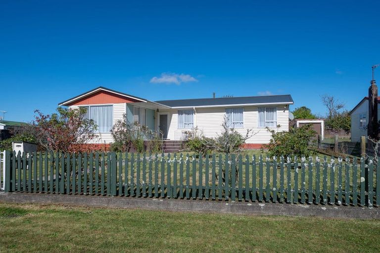 Photo of property in 165 Balmoral Drive, Tokoroa, 3420