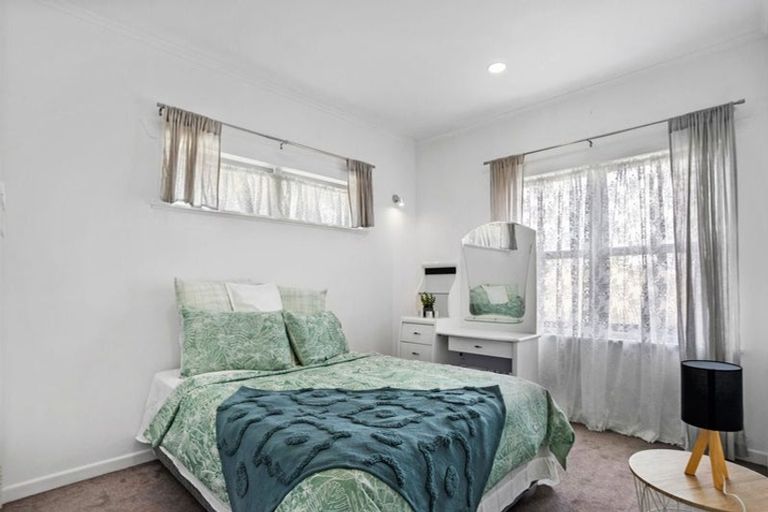 Photo of property in 16 Red Hill Road, Red Hill, Papakura, 2110