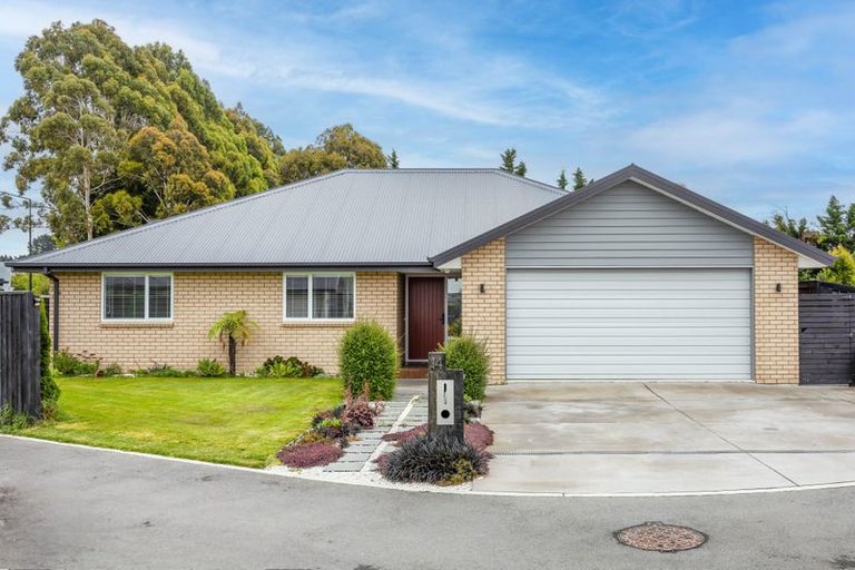 Photo of property in 14 Alpha Way, Rolleston, 7615