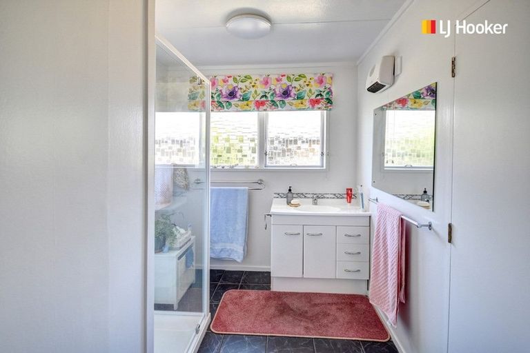 Photo of property in 13b Royal Crescent, Saint Kilda, Dunedin, 9012