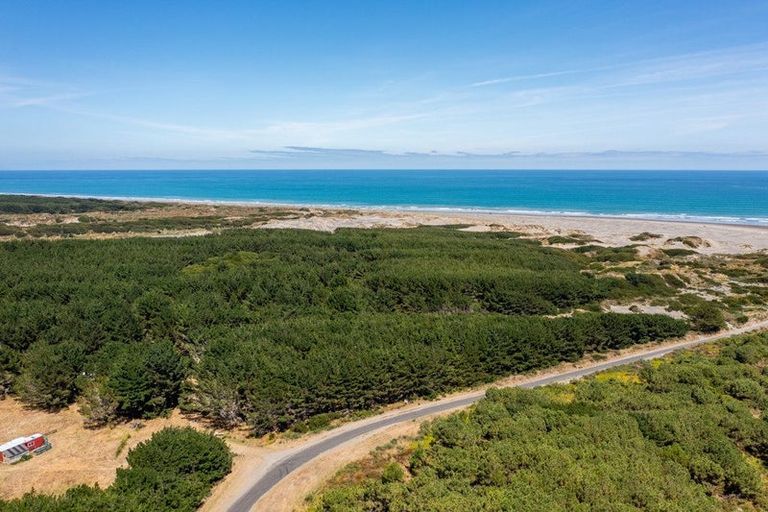 Photo of property in 97 Tangimoana Beach Road, Tangimoana, 4473