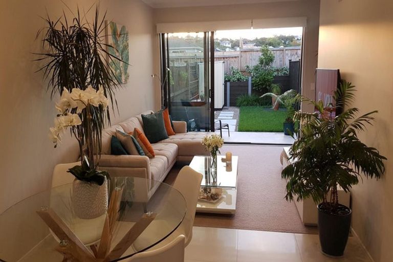 Photo of property in 13 Cambie Avenue, Red Beach, 0932