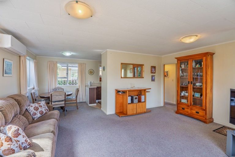 Photo of property in 31 Raukawa Street, Otaki, 5512