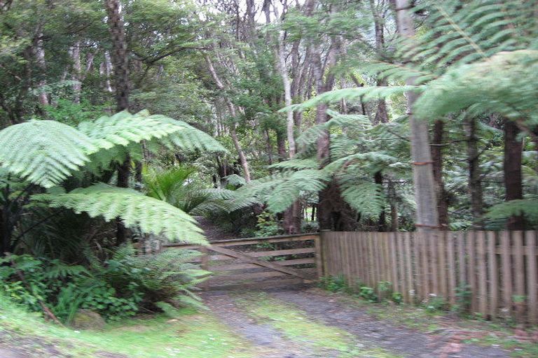 Photo of property in 37 Whatipu Road, Huia, Auckland, 0604