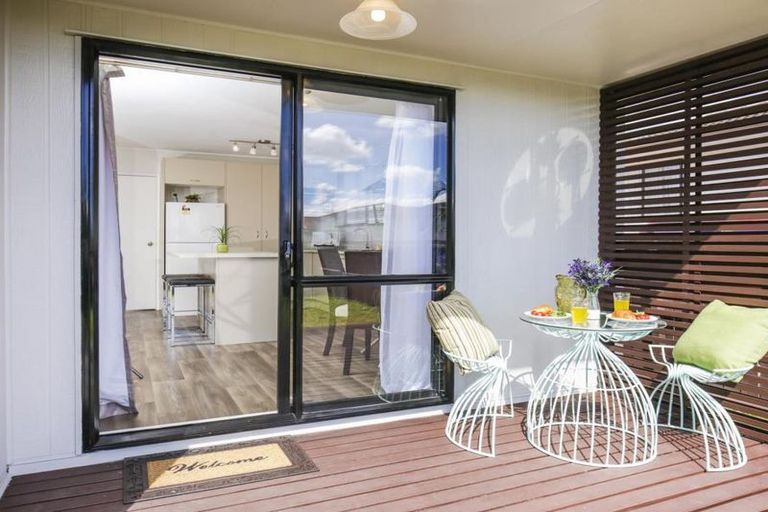 Photo of property in 166 Solar Road, Glen Eden, Auckland, 0602