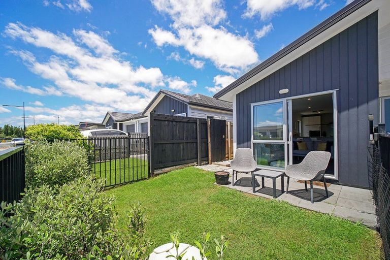 Photo of property in 99 Kuaka Drive, Takanini, 2112