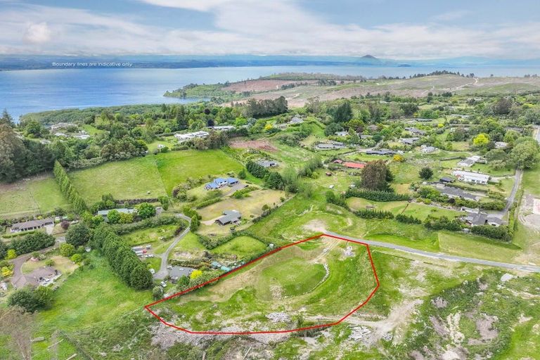 Photo of property in 12 Willow Lane, Acacia Bay, Taupo, 3385