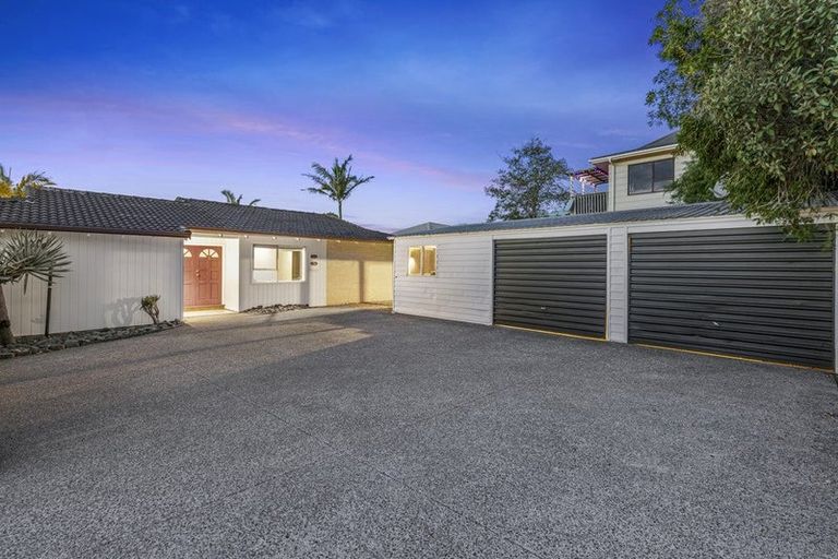 Photo of property in 5 Rakino Avenue, Manly, Whangaparaoa, 0930