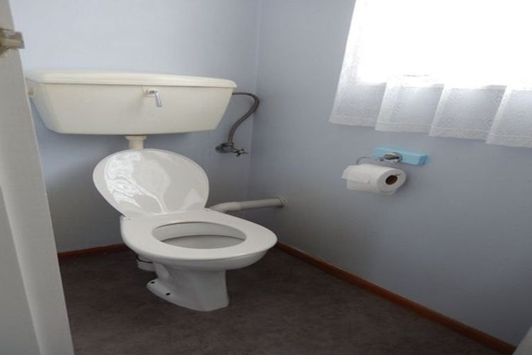 Photo of property in 102 Kilbirnie Crescent, Kilbirnie, Wellington, 6022