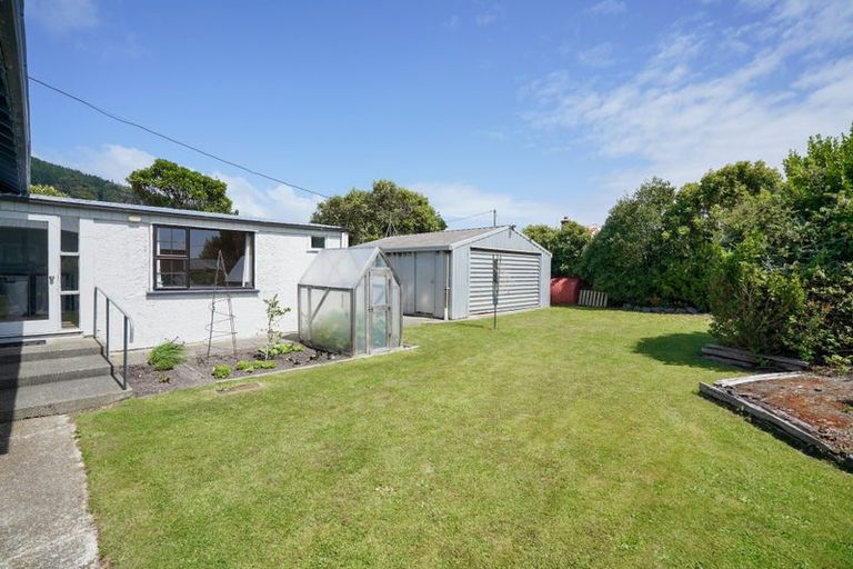 Photo of property in 25 Burrows Street, Bluff, 9814