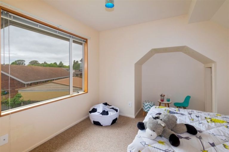 Photo of property in 28 Lochmore Street, Bishopdale, Christchurch, 8051