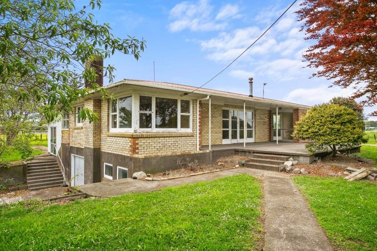 Photo of property in 342 Inland North Road, Tikorangi, Waitara, 4383