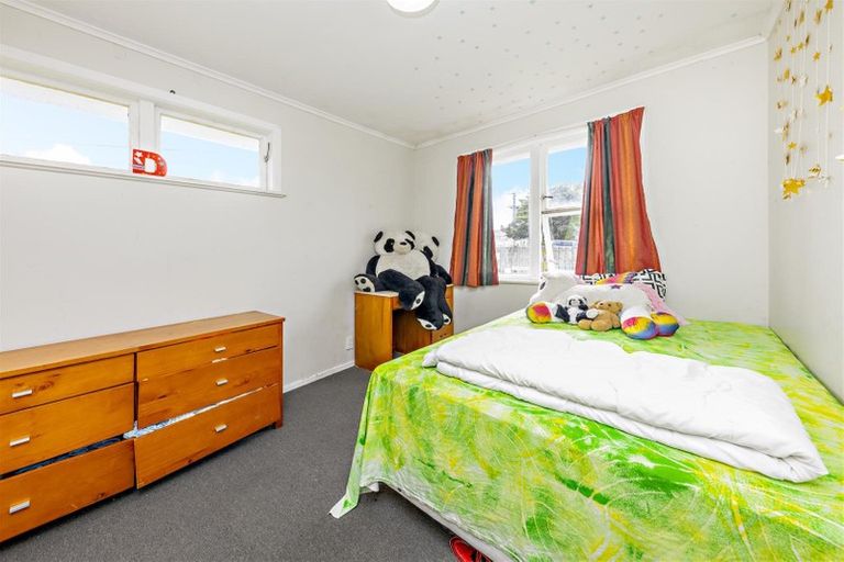 Photo of property in 6 Fisher Crescent, Otara, Auckland, 2023
