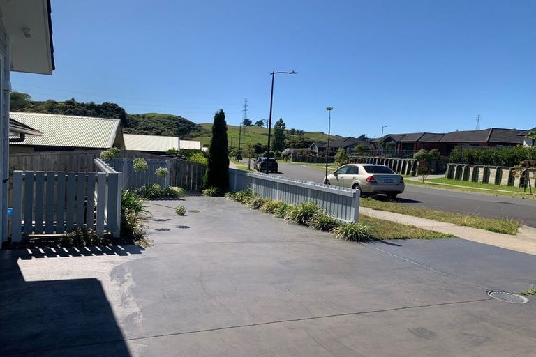 Photo of property in 99 Adler Drive, Ohauiti, Tauranga, 3112