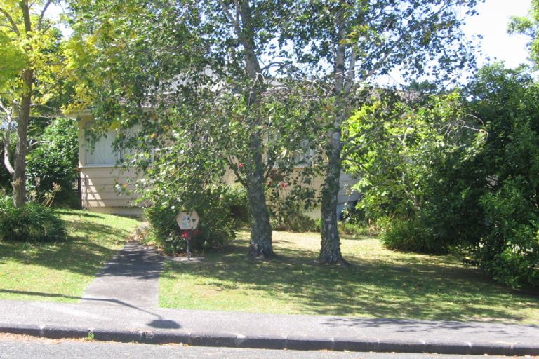 Photo of property in 38 Gladys Avenue, Glenfield, Auckland, 0629
