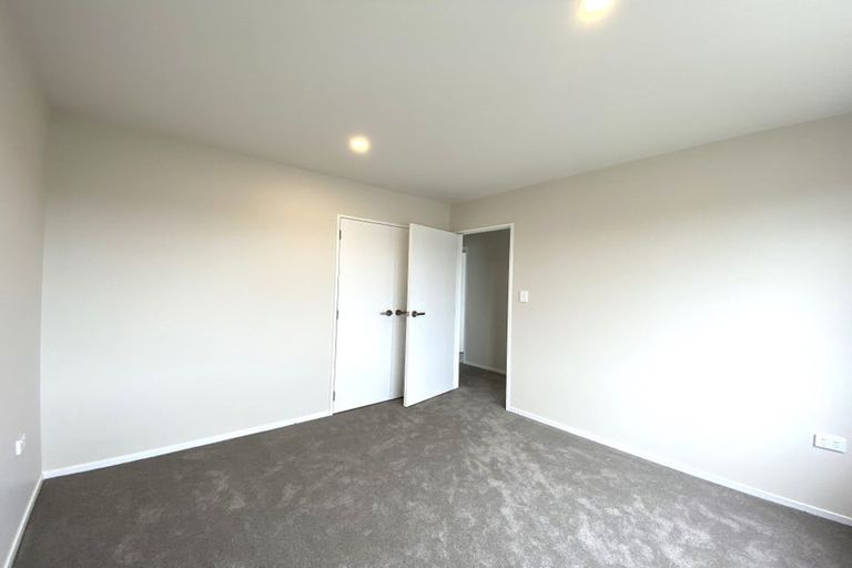 Photo of property in 47a Bruce Mclaren Road, Henderson, Auckland, 0612