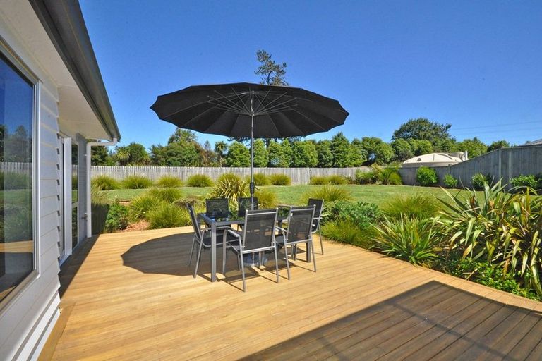 Photo of property in 9 Magnolia Lane, Kaukapakapa, Helensville, 0875