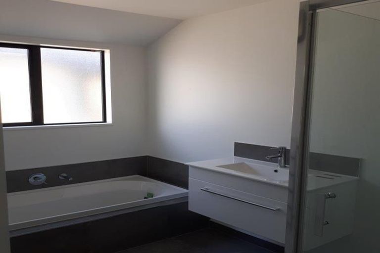 Photo of property in 24 Whakatipu Street, Pegasus, 7612