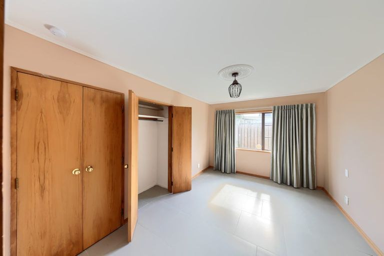 Photo of property in 2/17 Copeland Street, Hutt Central, Lower Hutt, 5011