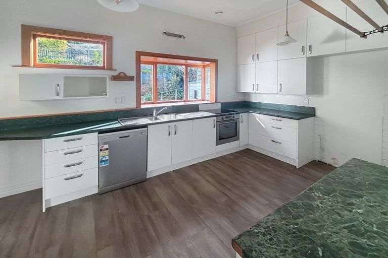 Photo of property in 14 Brittan Terrace, Lyttelton, 8082