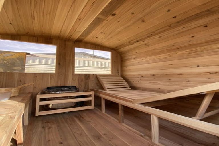 Photo of property in 22 Maranui Street, Mount Maunganui, 3116