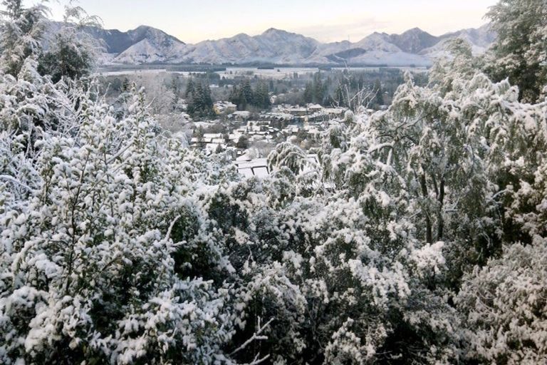 Photo of property in 11 Oregon Heights, Hanmer Springs, 7334