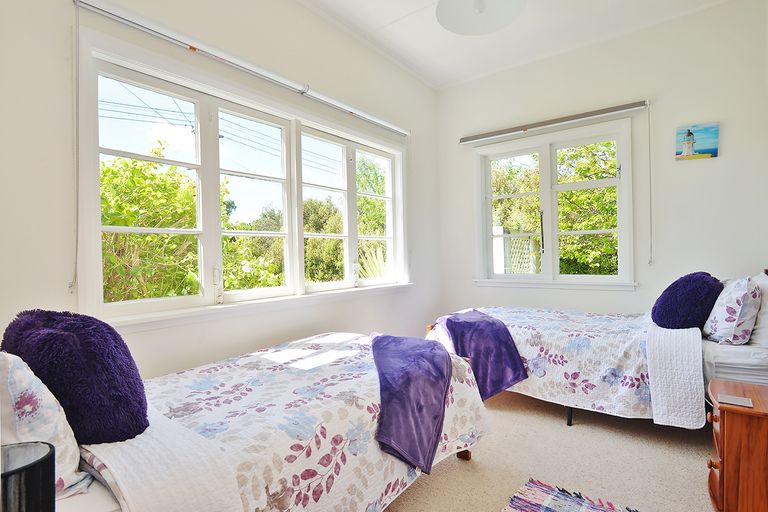 Photo of property in 4 Naples Street, Martinborough, 5711