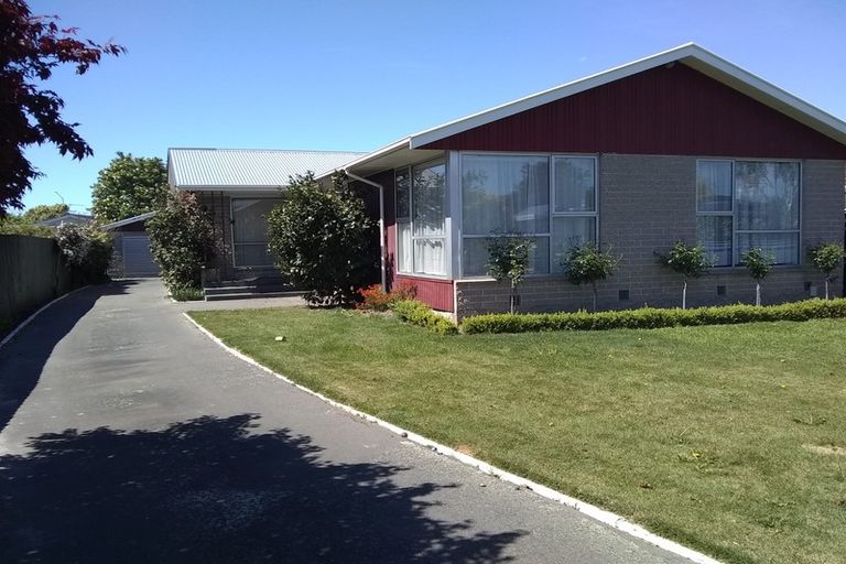 Photo of property in 16 Camelot Street, Ilam, Christchurch, 8041