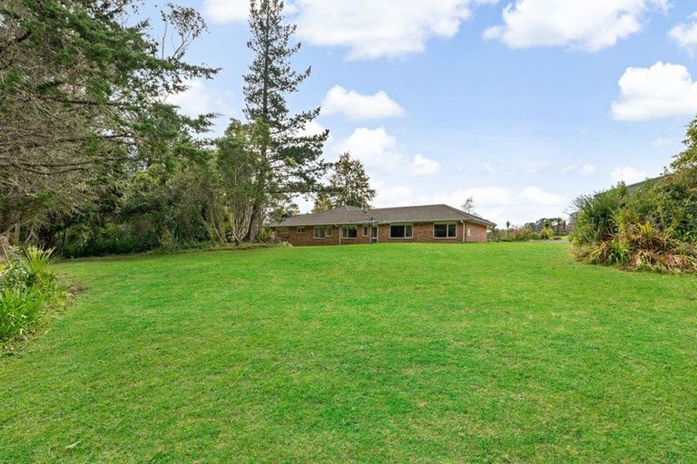 Photo of property in 248 Paremoremo Road, Lucas Heights, Auckland, 0632