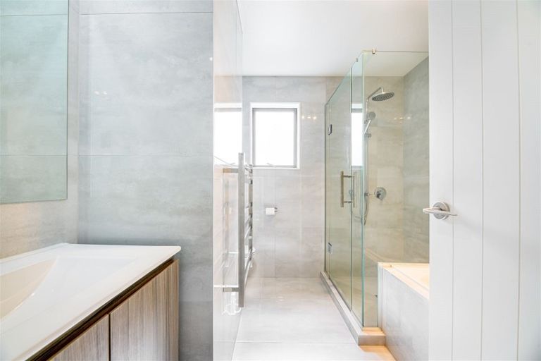 Photo of property in 49a Titirangi Road, New Lynn, Auckland, 0600