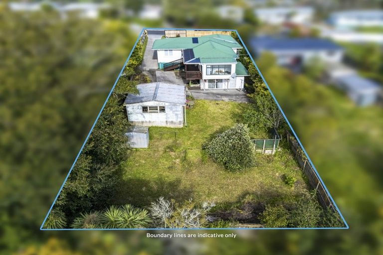 Photo of property in 37 Chorley Avenue, Massey, Auckland, 0614