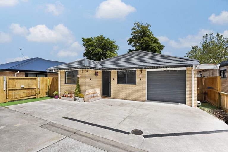 Photo of property in 37 Benjamin Avenue, Rototuna North, Hamilton, 3210