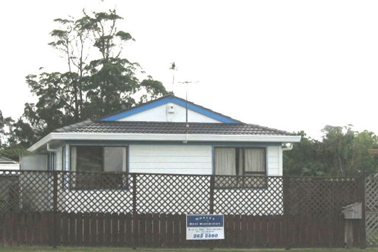 Photo of property in 206 Waitemata Drive, Ranui, Auckland, 0612