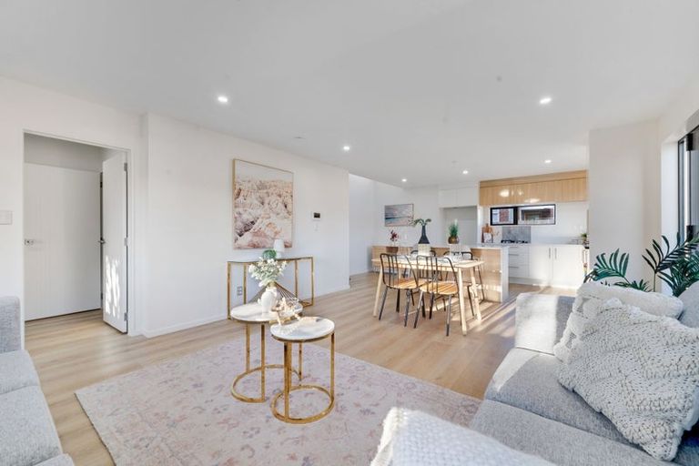 Photo of property in 2/34 Ashlynne Avenue, Papatoetoe, Auckland, 2025